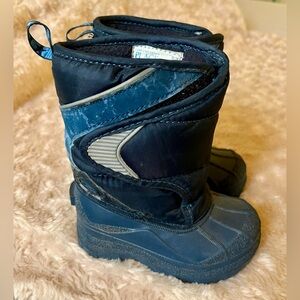 Toddler snow boots